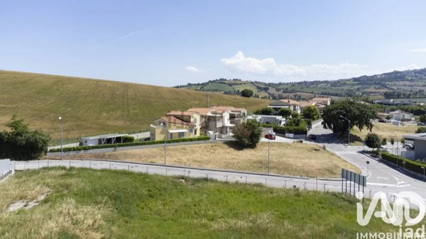 casa indipendente in vendita ad Osimo in zona San Biagio