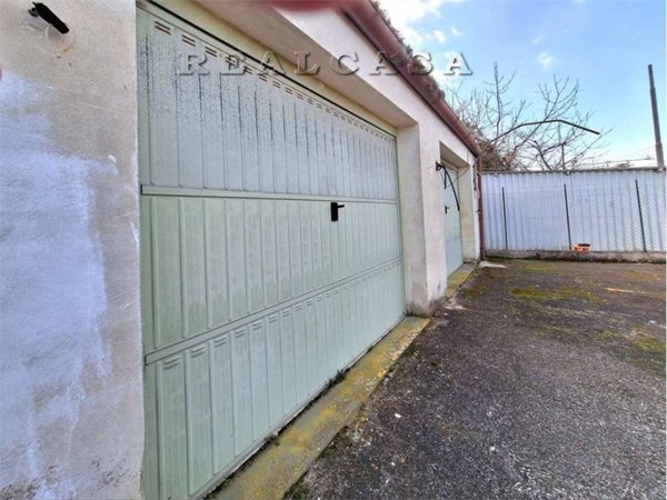 locale di sgombero in vendita ad Osimo in zona Osimo Stazione