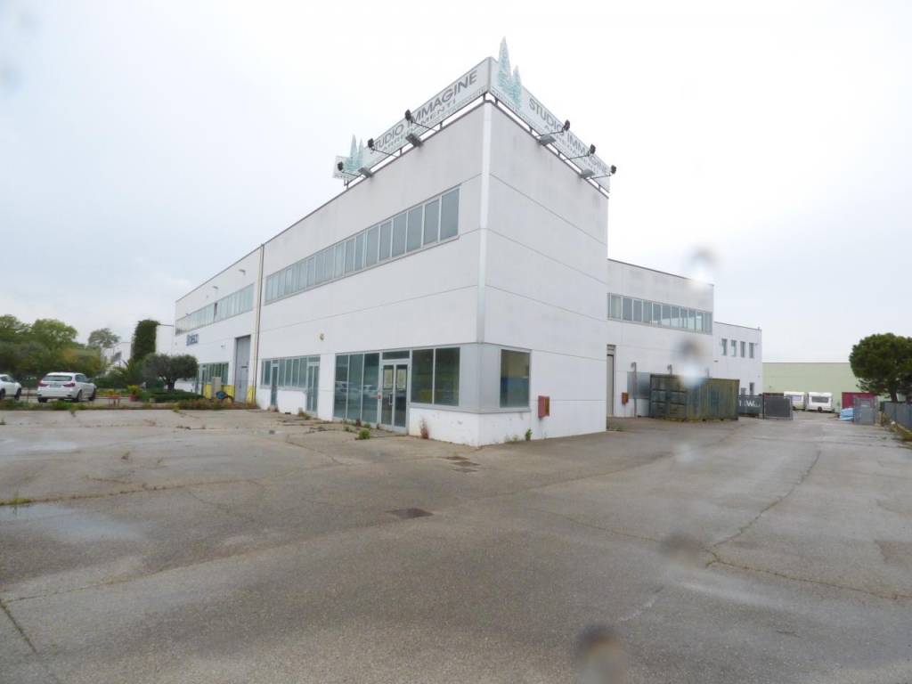 ufficio in vendita ad Osimo
