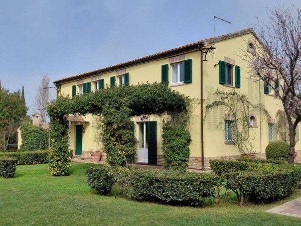casa indipendente in vendita ad Osimo