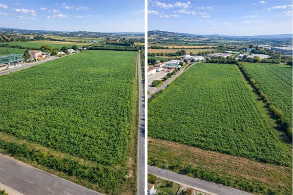 terreno edificabile in vendita ad Osimo in zona Campocavallo
