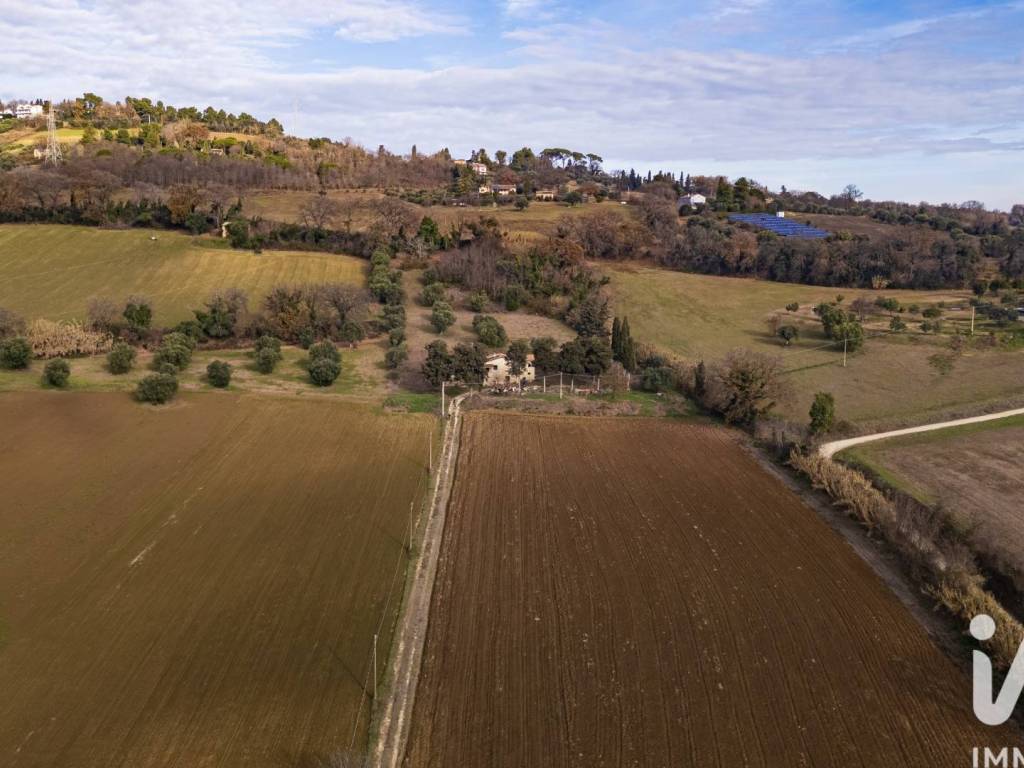 casa indipendente in vendita ad Osimo