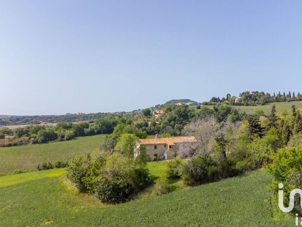 casa indipendente in vendita ad Osimo