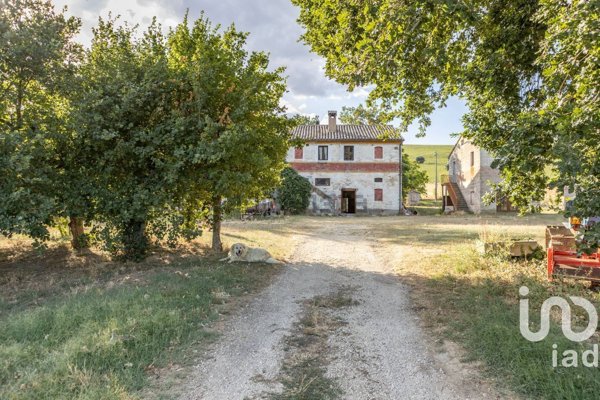 casa indipendente in vendita ad Osimo in zona Passatempo