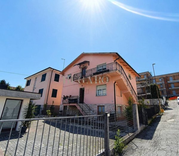 appartamento in vendita ad Osimo in zona Osimo Stazione