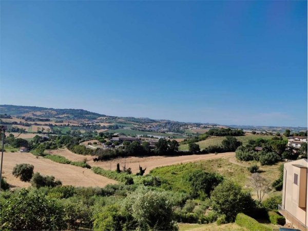 casa indipendente in vendita ad Osimo in zona San Sabino