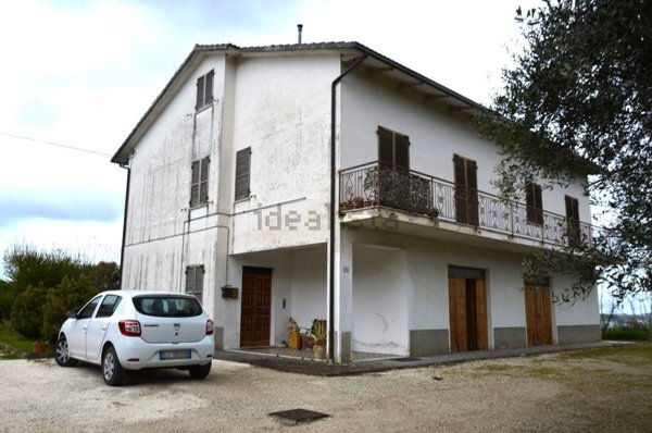 casa indipendente in vendita ad Osimo