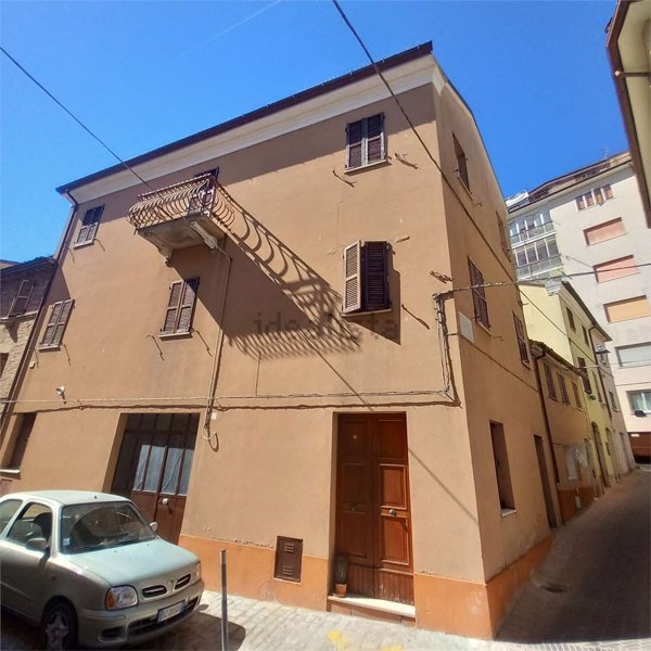 casa indipendente in vendita ad Osimo