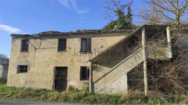 casa indipendente in vendita ad Osimo in zona Campocavallo