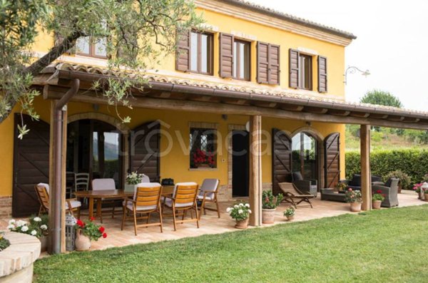 casa indipendente in vendita ad Osimo in zona Santo Stefano