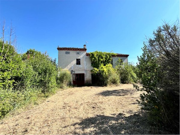 casale in vendita ad Osimo in zona San Sabino
