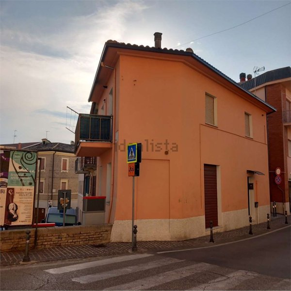 casa indipendente in vendita ad Osimo