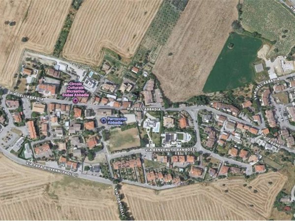 appartamento in vendita ad Osimo in zona Abbadia