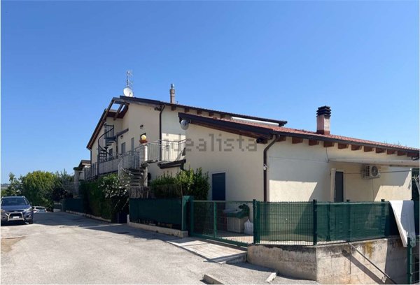 appartamento in vendita ad Osimo in zona Passatempo