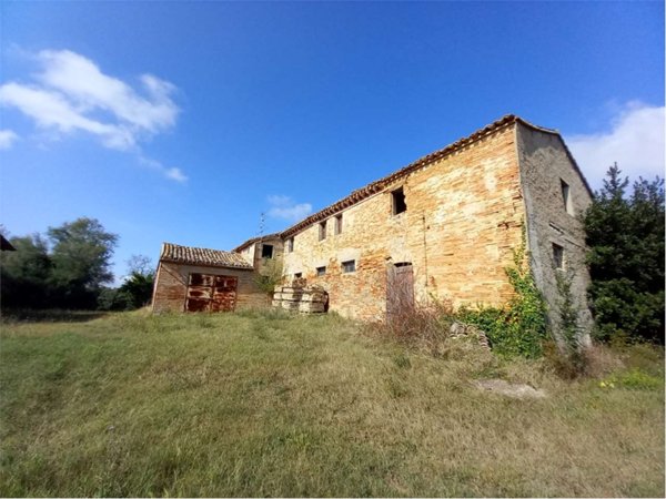 casale in vendita ad Osimo