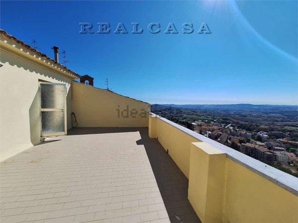 casa indipendente in vendita ad Osimo