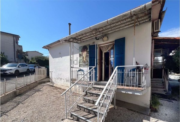 appartamento in vendita ad Osimo in zona Osimo Stazione