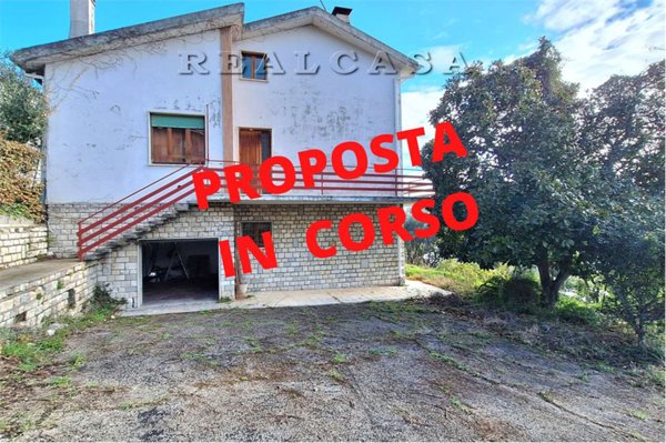 casa indipendente in vendita ad Osimo in zona San Sabino