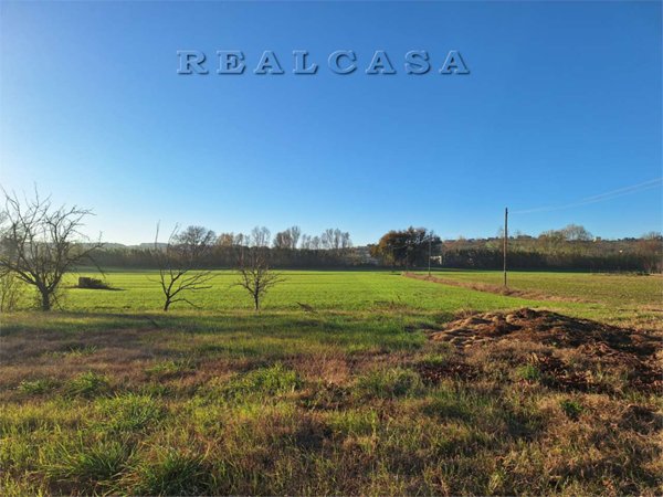 terreno agricolo in vendita ad Osimo in zona Osimo Stazione