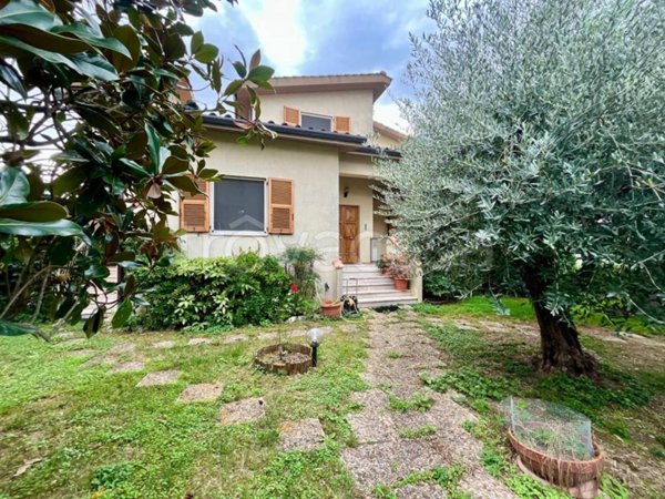 casa indipendente in vendita ad Osimo in zona San Sabino