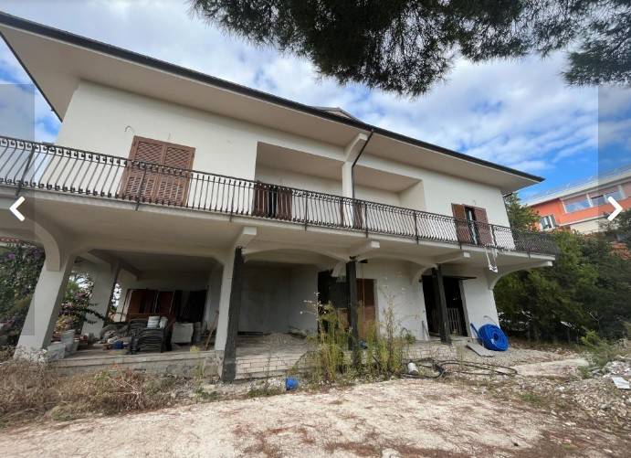 casa indipendente in vendita ad Osimo in zona San Sabino