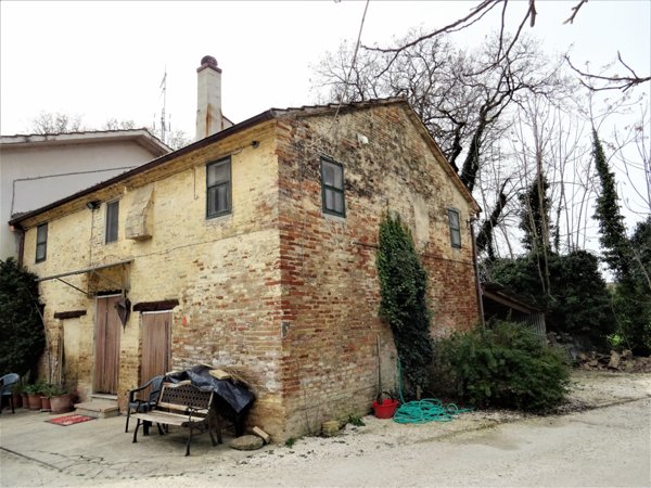 casa indipendente in vendita ad Ostra