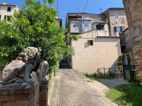 casa indipendente in vendita ad Ostra