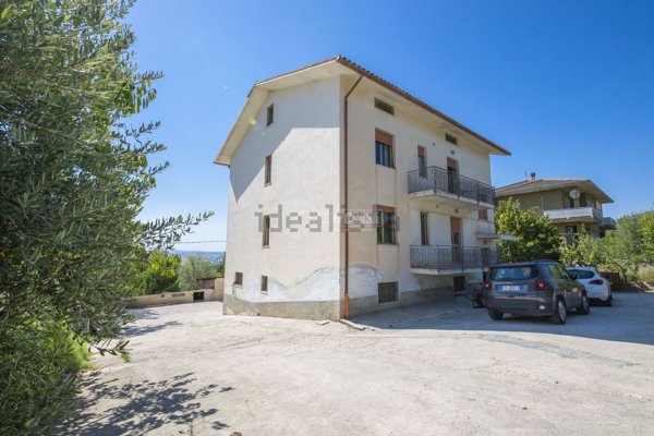 casa indipendente in vendita ad Ostra