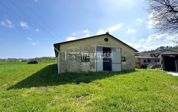 appartamento in vendita ad Ostra