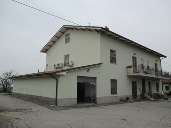 casa indipendente in vendita ad Ostra