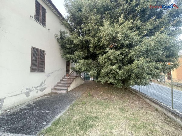 casa indipendente in vendita ad Ostra