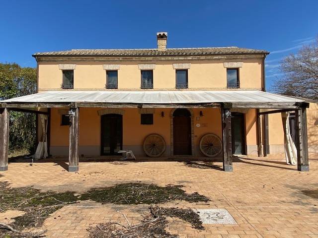 casa indipendente in vendita ad Ostra