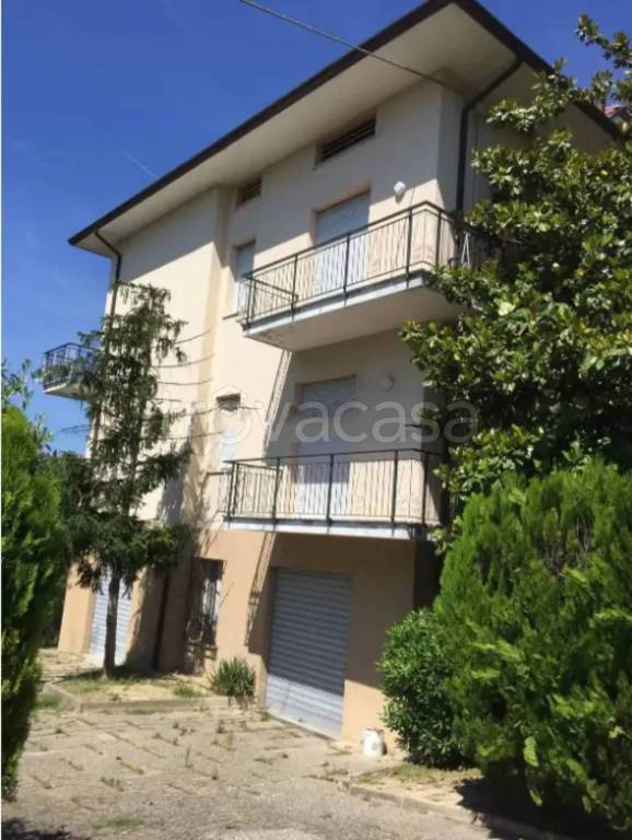 casa indipendente in vendita ad Ostra