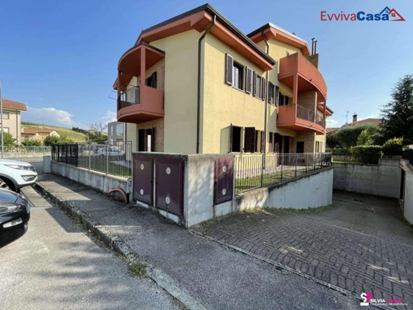 appartamento in vendita ad Ostra