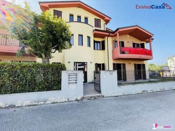 appartamento in vendita ad Ostra