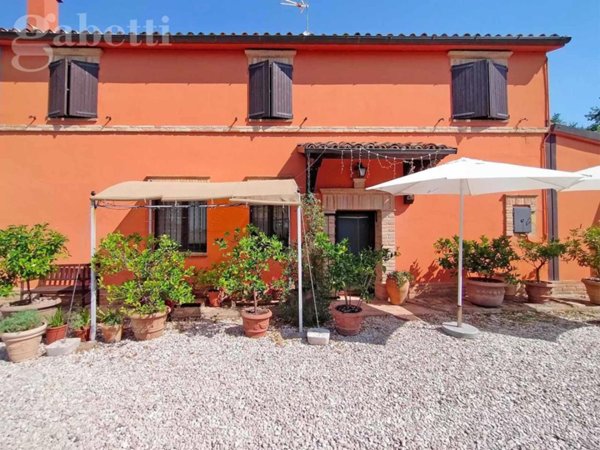 casa indipendente in vendita ad Ostra
