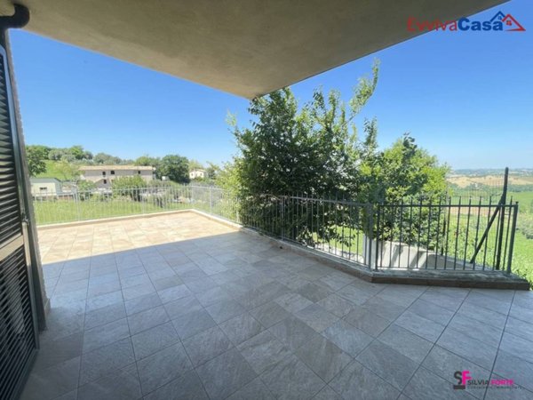 appartamento in vendita ad Ostra