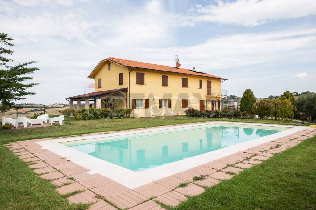 casa indipendente in vendita ad Ostra