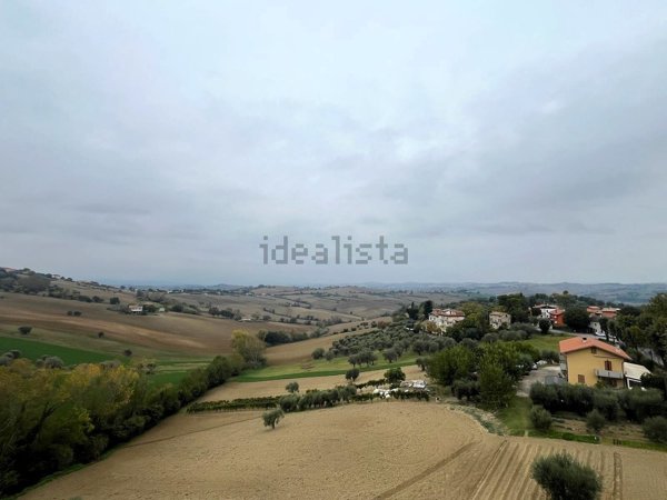 appartamento in vendita ad Ostra