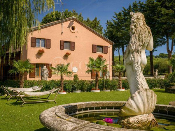 casa indipendente in vendita ad Ostra