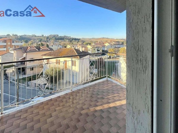 appartamento in vendita ad Ostra