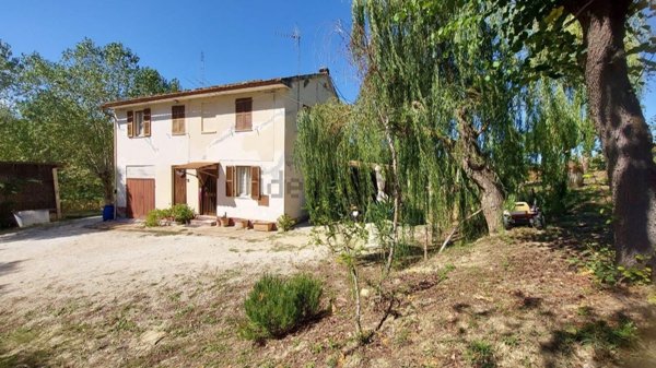 casale in vendita ad Ostra