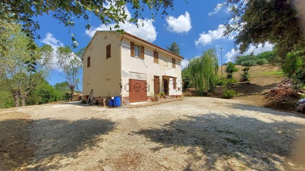 casale in vendita ad Ostra