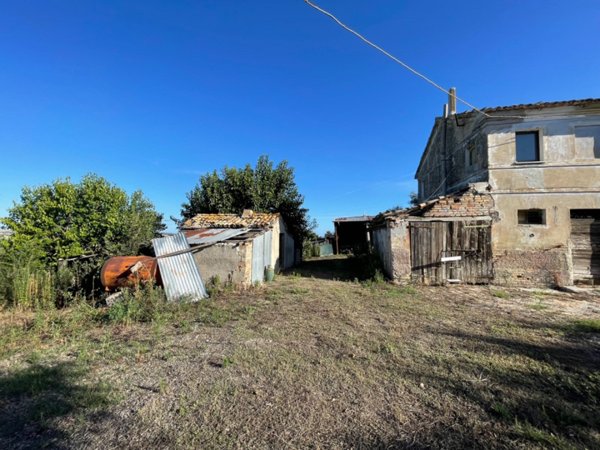 casa indipendente in vendita ad Ostra