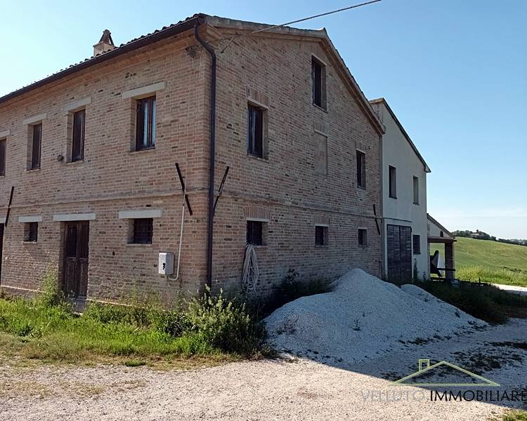 casa indipendente in vendita ad Ostra