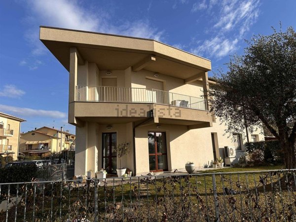 appartamento in vendita ad Ostra