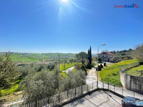 appartamento in vendita ad Ostra