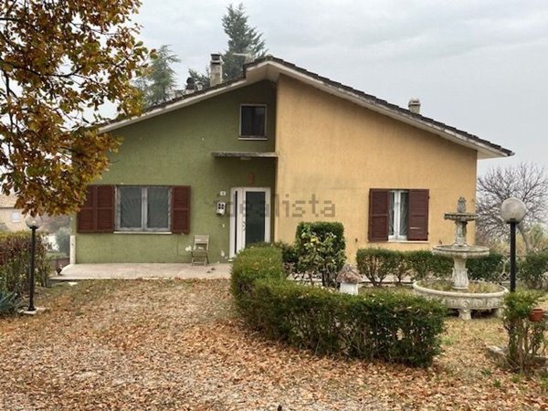 casa indipendente in vendita ad Ostra