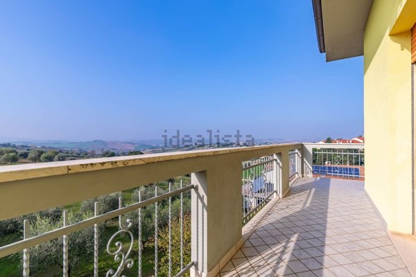 appartamento in vendita ad Ostra