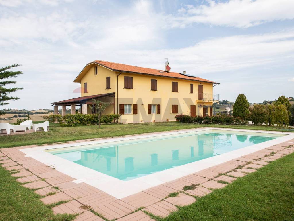 casa indipendente in vendita ad Ostra